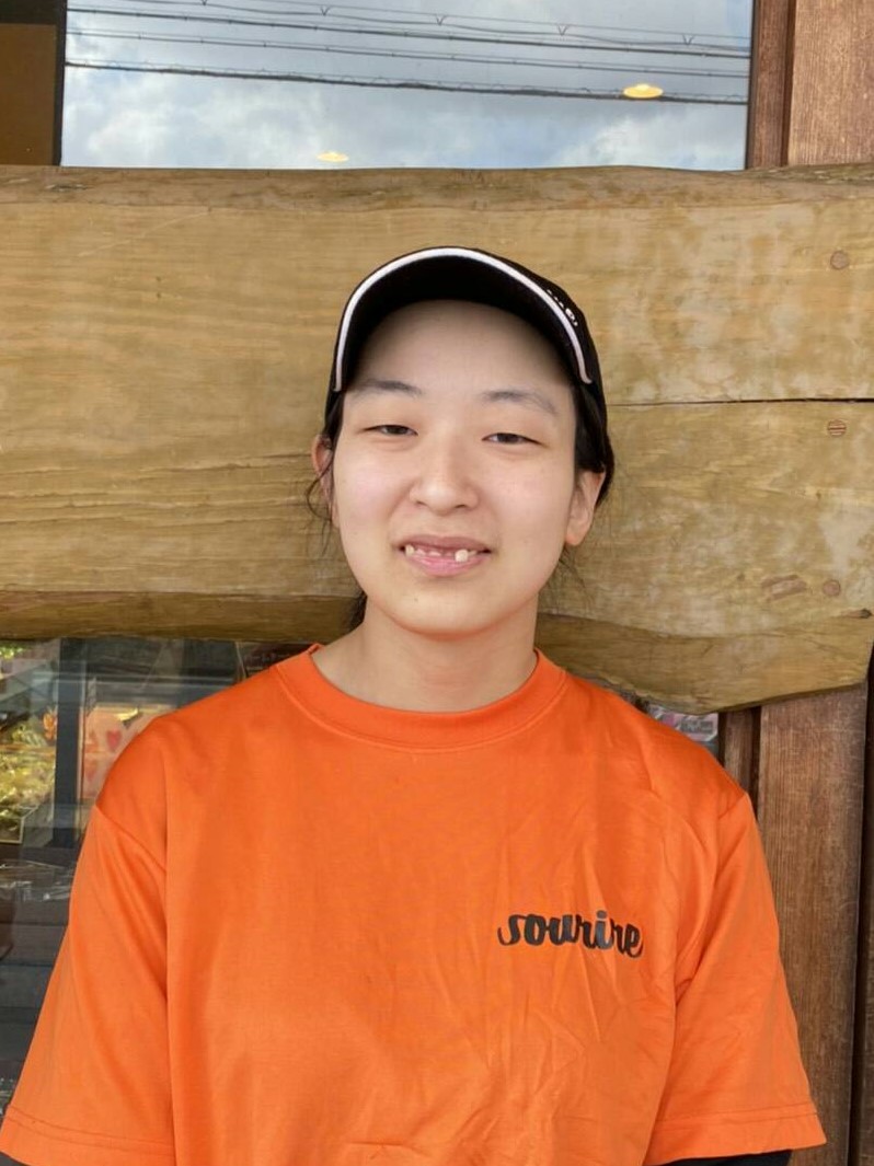 満尾 香奈 満尾 香奈